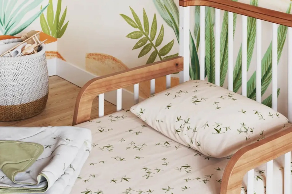 What Cotton Breathable Baby Crib Bedding Sets Offer For Your Little One